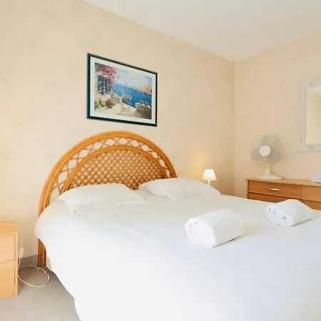 Le Poincaré - 4 Prs - Clim - 300 M Apartamento